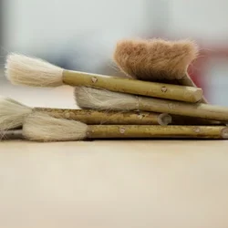 image of artists brushes